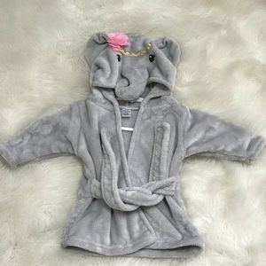 Plush baby bathrobe
